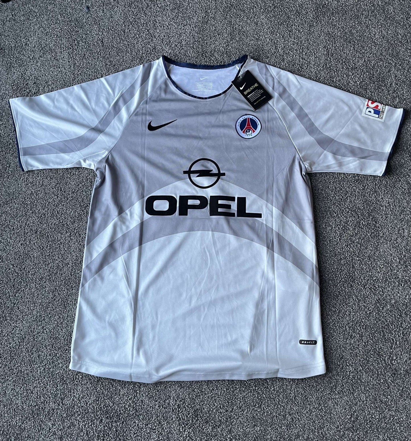 PSG 2001/02 Away - L