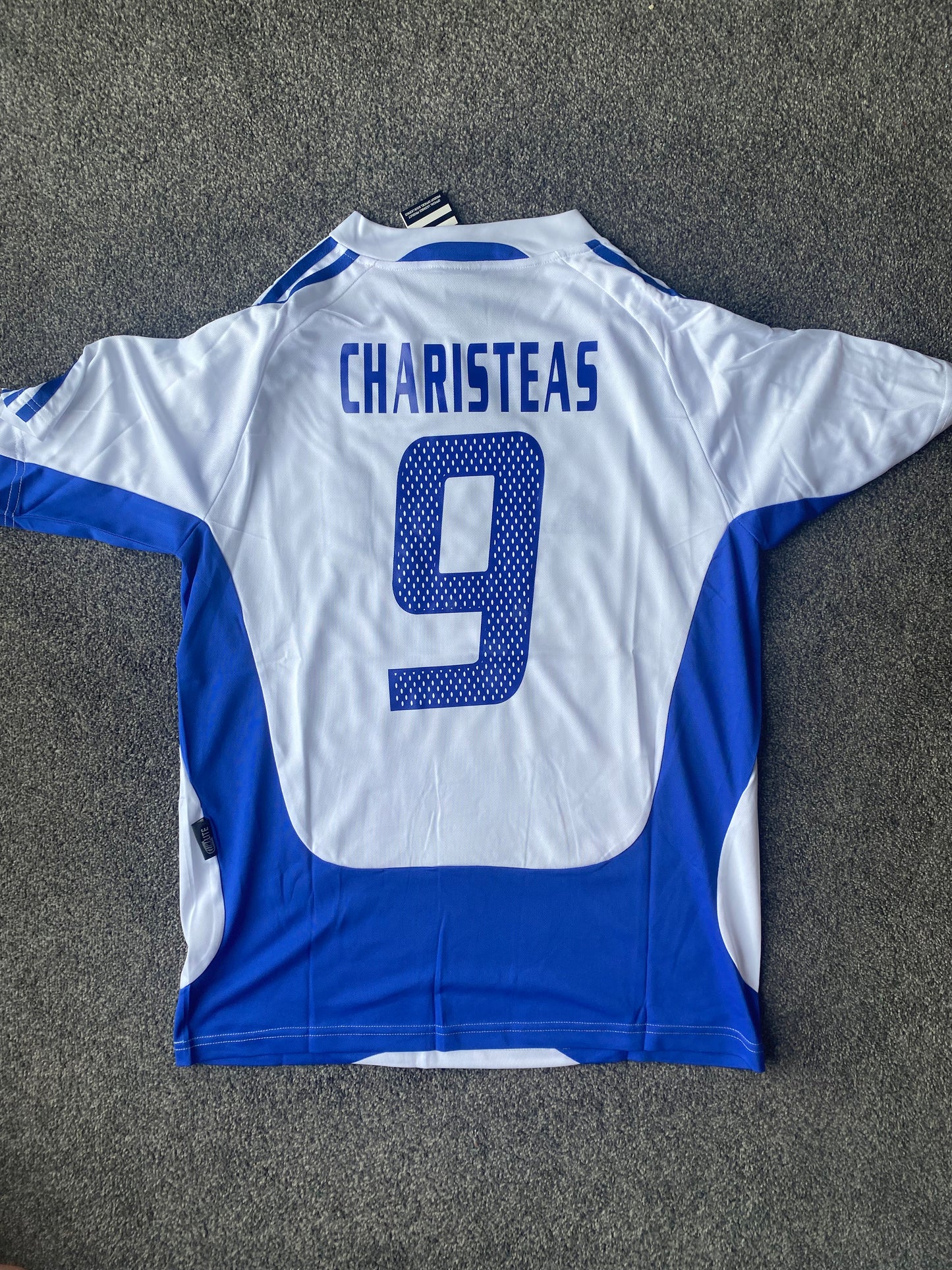 Greece 2004 away - L