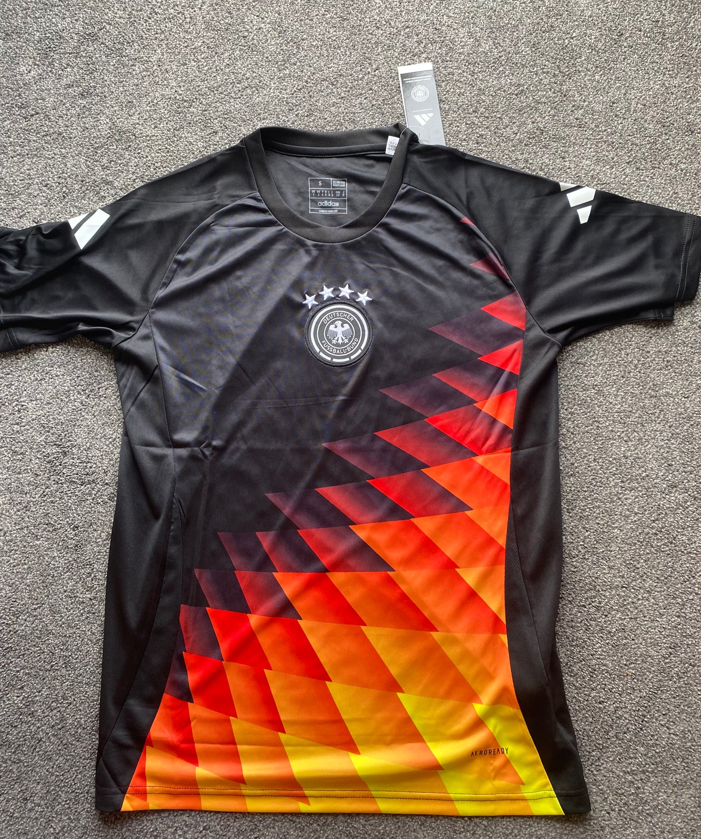 Germany 23/24 Training kit - S